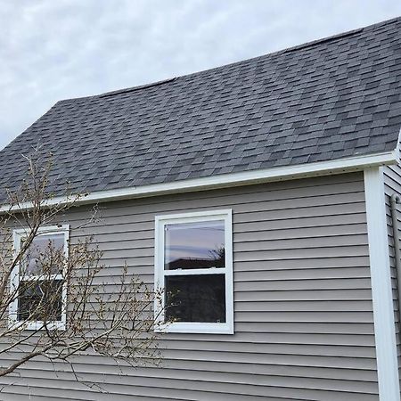 Family Ties Vacation Home - Rossy House Twillingate Bagian luar foto