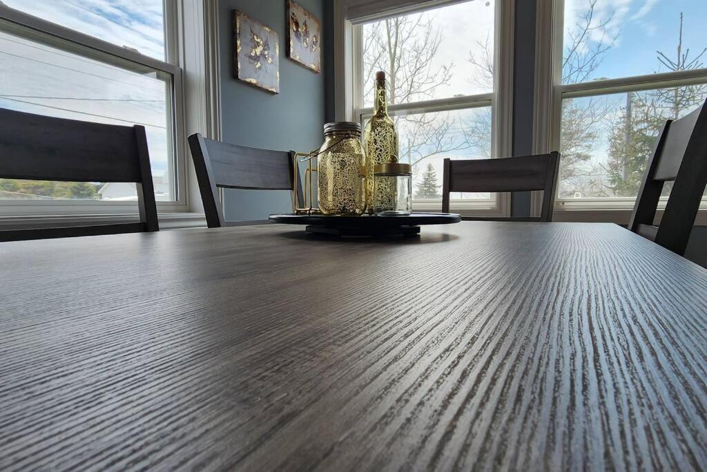 Family Ties Vacation Home - Rossy House Twillingate Bagian luar foto