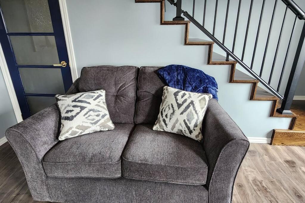 Family Ties Vacation Home - Rossy House Twillingate Bagian luar foto