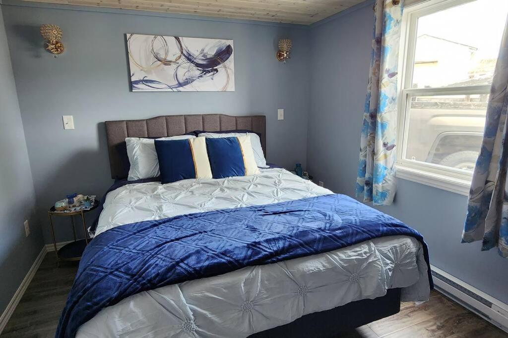 Family Ties Vacation Home - Rossy House Twillingate Bagian luar foto